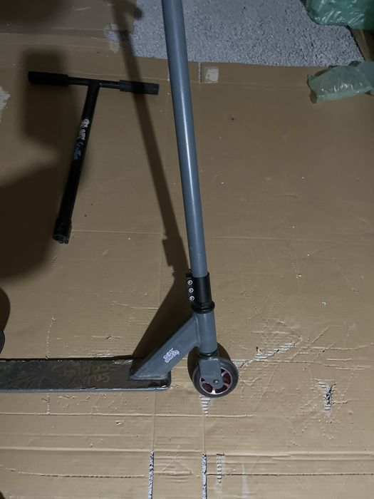 Trotineta pt. scheme (stunt scooter)