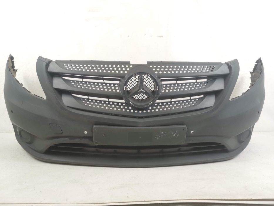 Предна броня Мерцедес-Бенц Вито / Mercedes-Benz Vito W447 с оригинална