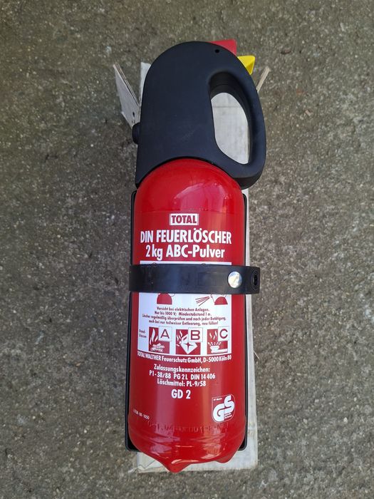 Пожарогасител за Мерцедес Mercedes оригинален нов заверен  BMW  БМВ