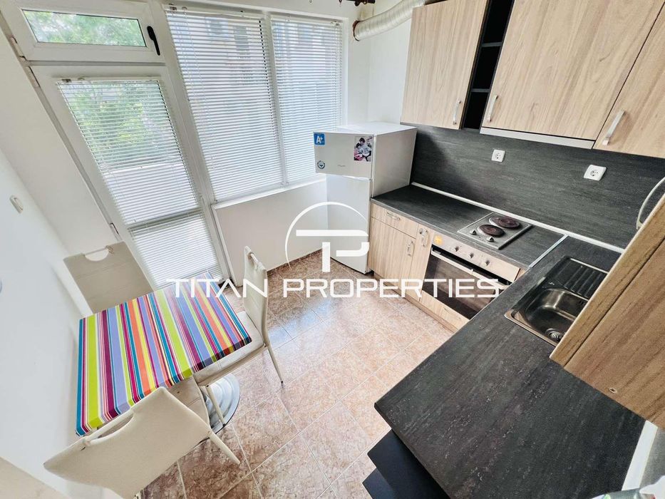 Дава се под наем Двустаен апартамент в Бургас, Възраждане - 65 кв.м за 331.5 € - Снимка #1