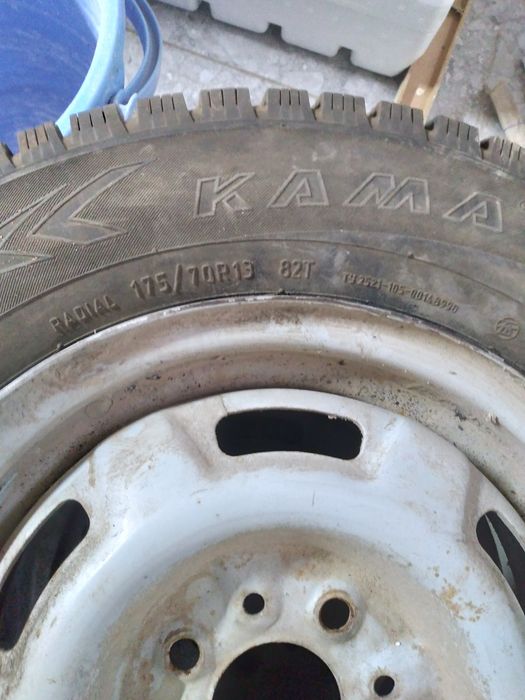 Продам шины зимние 4 штуки