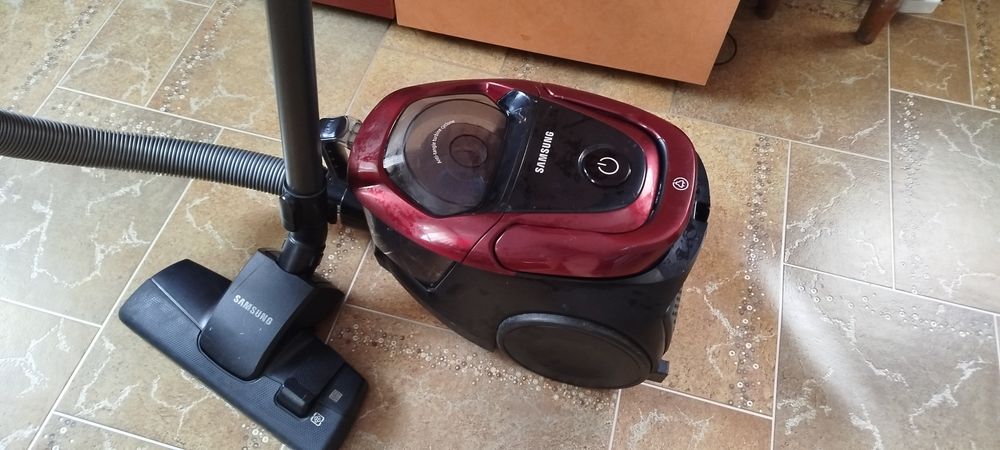 Пылесос со стаканом