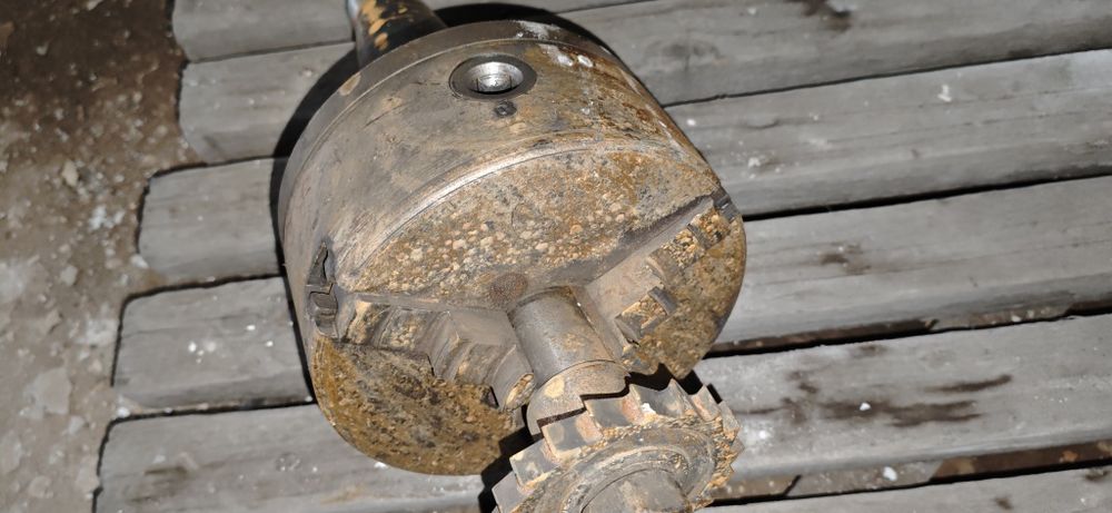 Патрон для токарного станка