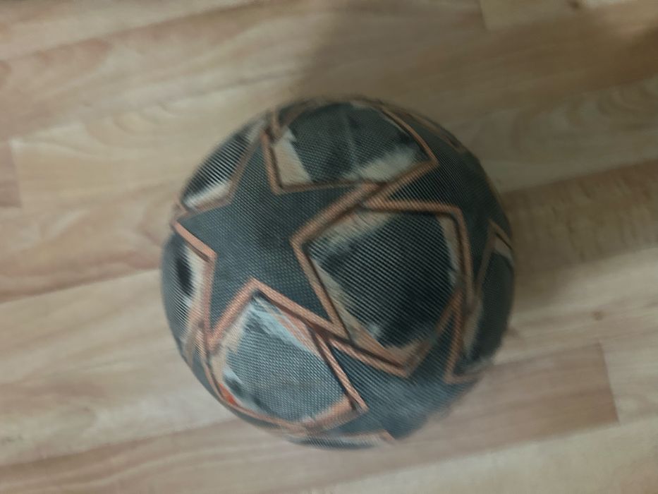 Продам мячик кожаный