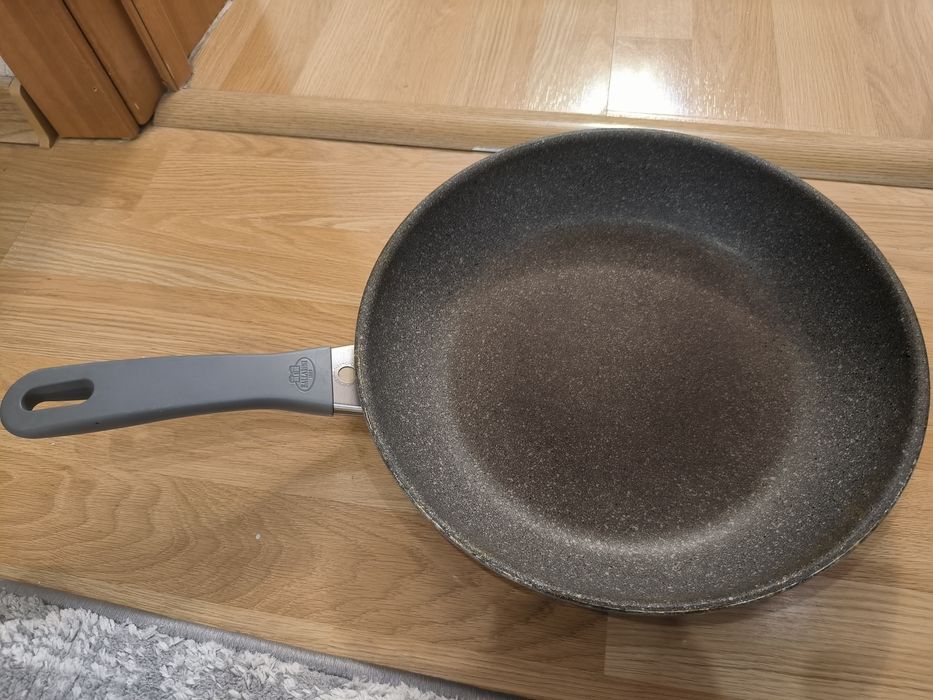 Продам сковороду