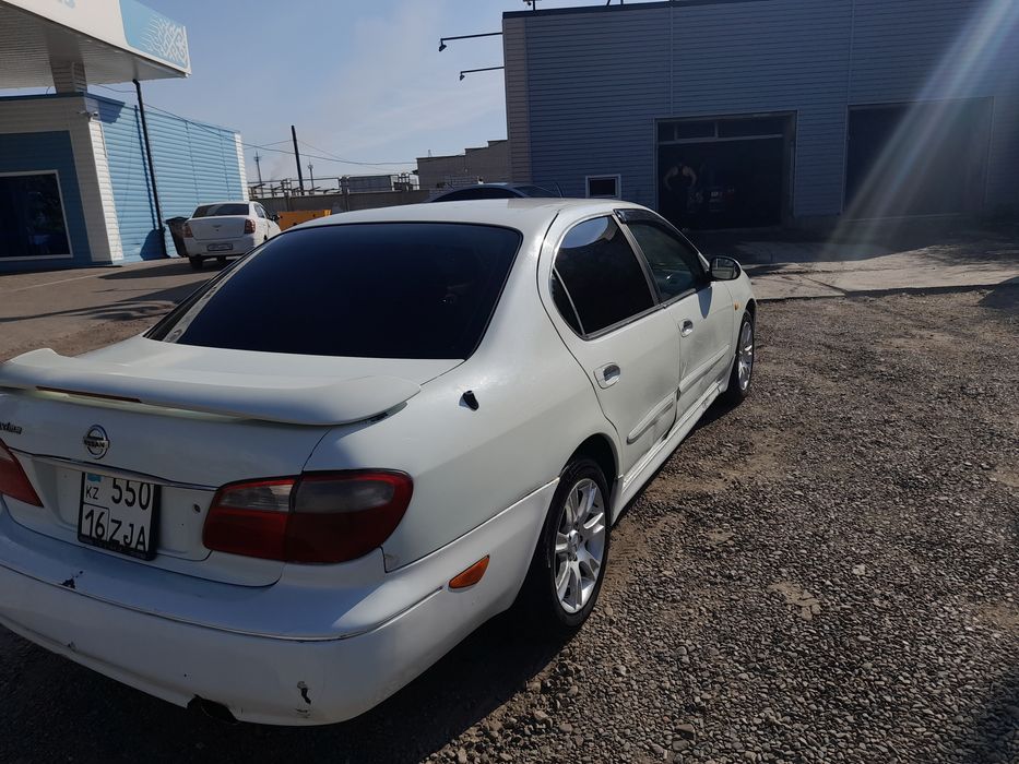 Продам ниссан максима 2003гв