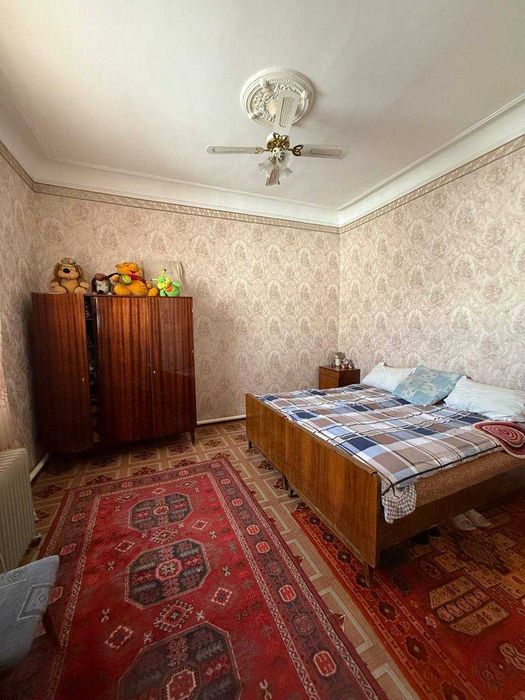 Продаётся СВОЙ дом с участком 2.7 сотки. Азербайджанский центр