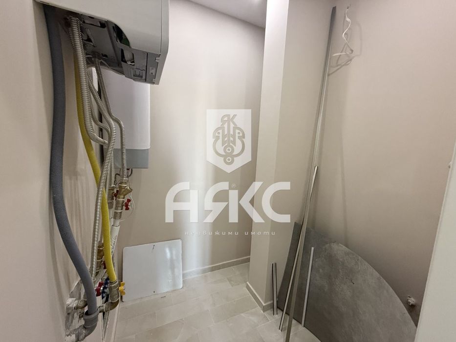 Дава се под наем Тристаен апартамент в София, Студентски град - 123 кв.м за 918 € - Снимка #6