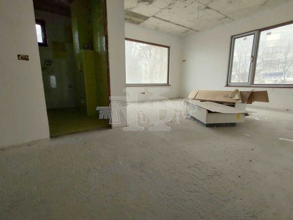 Продава се Къща в Добрич, Дружба 2 - 585 кв.м за 262 €/кв.м - Снимка #17