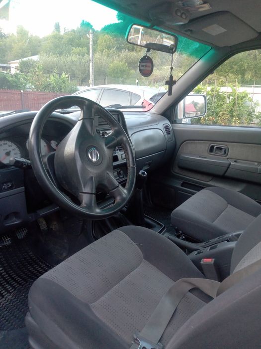 Nisan Navara d22