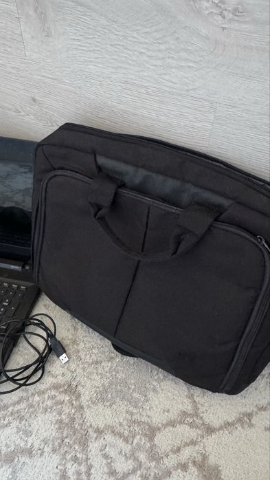 Продам на запчасти ноутбук ленова