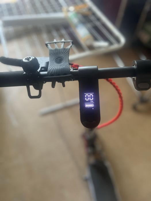 Trotineta decathlon md500e customizata