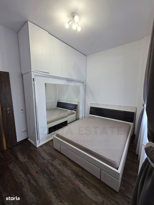 Penthouse spatios 80 mp utili 2 balcoane si terasa parcare Selimbar