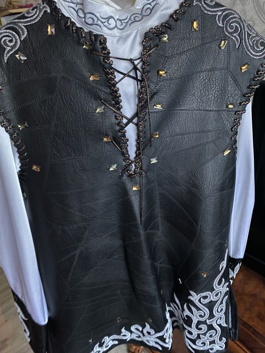 Национальный казахский костюм