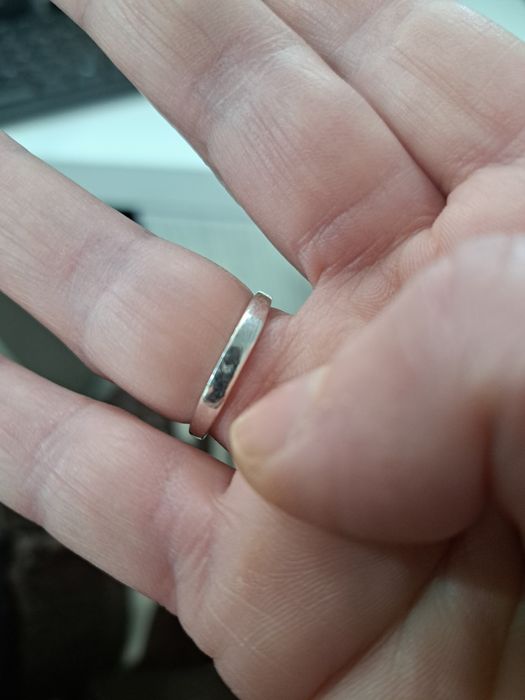 Сребърен пръстен с камък сваровски