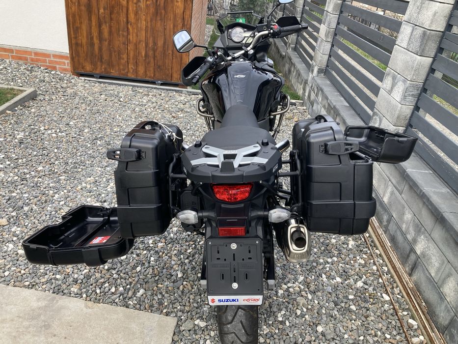 Suzuki V-Strom 650 ABS 2018 – 58.000 km, 71 CP, dotări touring