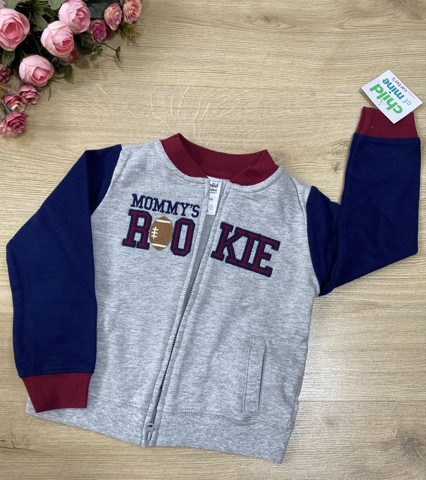 Продается тройка Carters