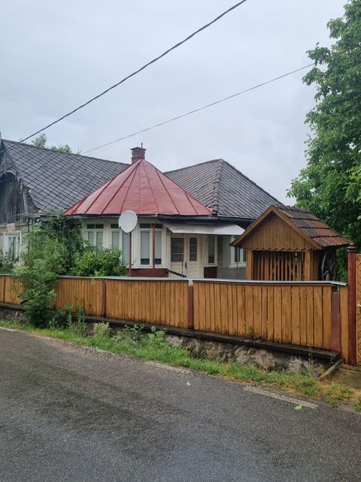 Casă de vânzare!