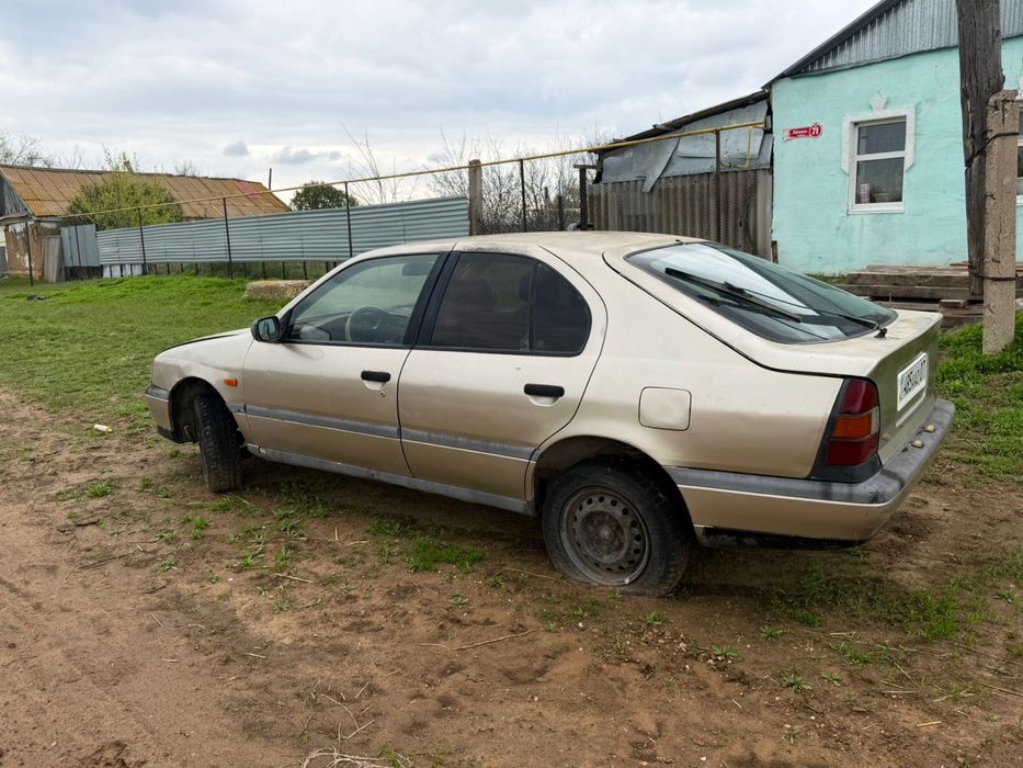 Продам нисан примеро 1995г