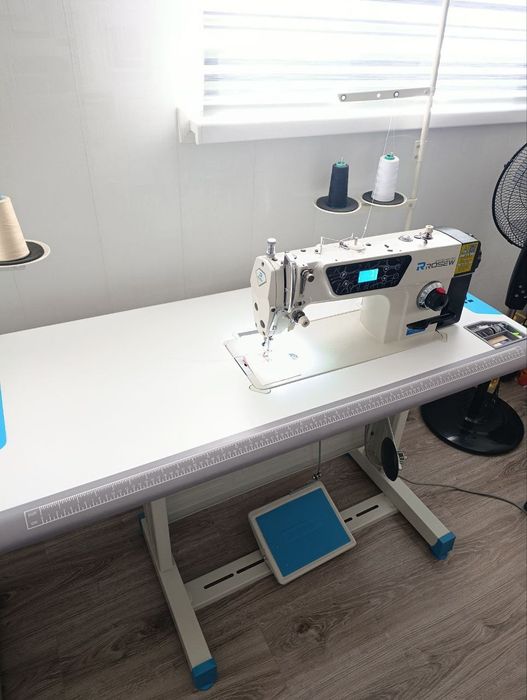 Продаю оверлог и швейную машинку