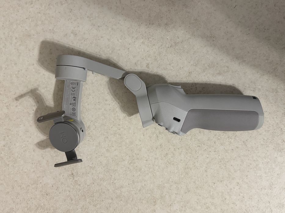Стабилизатор Dji Osmo Mobile SE