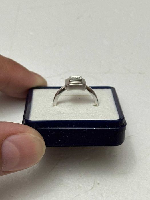 INEL AUR alb 18K + 4 Diamante x 0.05ct = 0.20ct - Princess Cut - Nou !