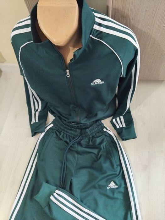 Treninguri baieti Adidas si Nike de primăvară.