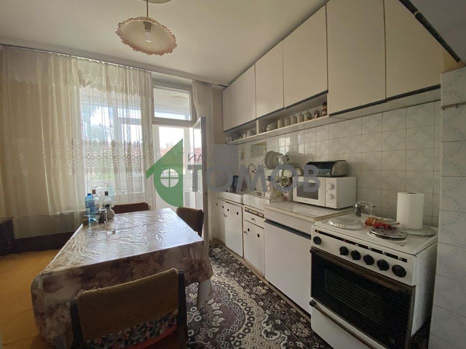 Продава се Тристаен апартамент в Шумен, Център - 90 кв.м за 1332 €/кв.м - Снимка #6