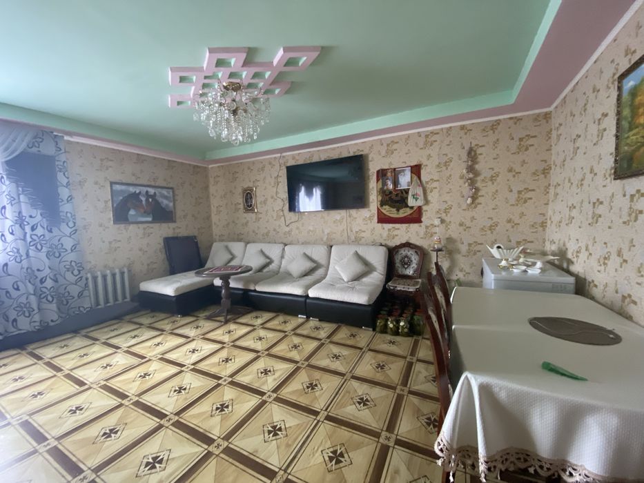 Продается дом четырёхкомнатной