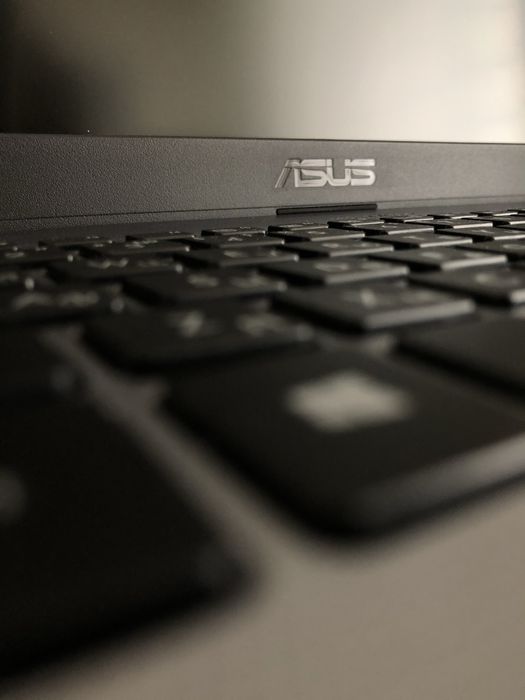 Ноутбук Asus VivoBook X505ZA