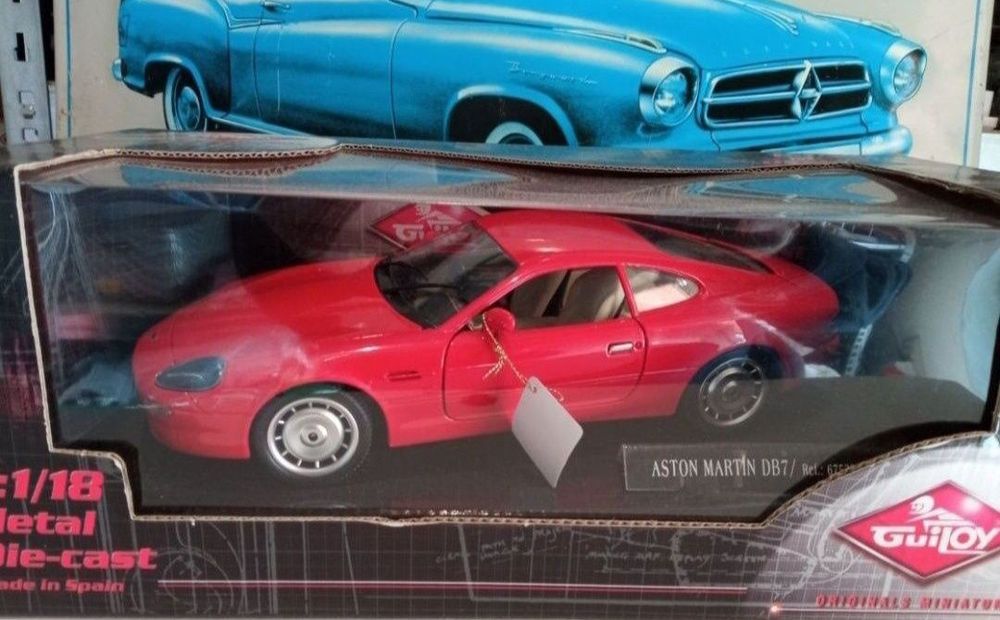 Aston Martin guiloy scara 1:18
Scara 1/18
Guitoy