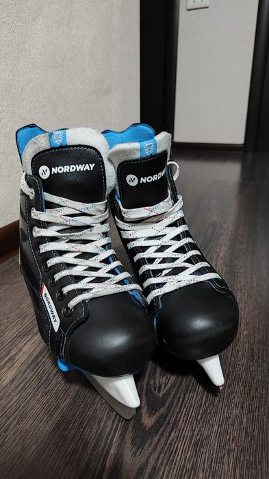 Коньки детские хоккейные