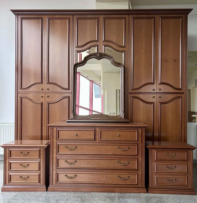 Mobila dormitor antique Italia