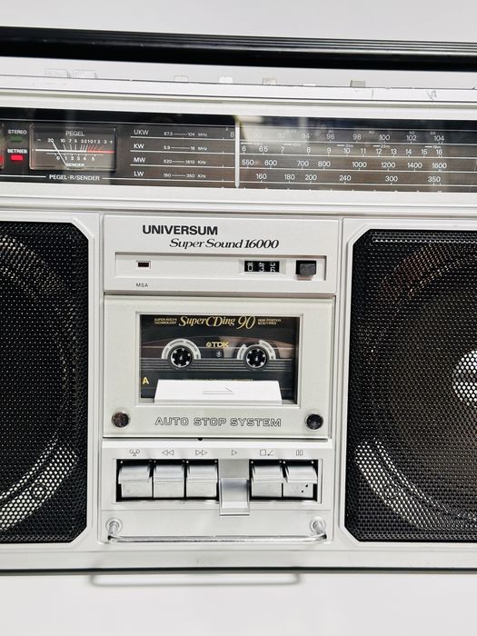BOOMBOX/radiocasetofon UNIVERSUM Super Sound 16000 CTR 2605 – 4-Band Stereo, German 1983, FM Stereo,Casetofon Stereo, 4 Difuzoare,VU-Metre-