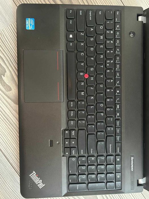Vand Laptop Lenovo ThinkPad Edge, Windows 10 Pro cu licenta si SSD