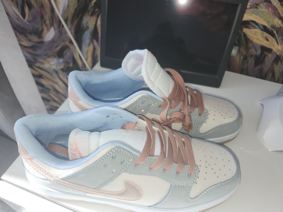 Кроссовки новые 38 размер