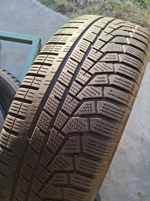 2 Anvelopele de iarnă 215 65 r17 Hankook