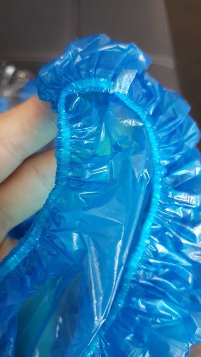 Сини еднократни калцуни - 100 бр. / пакет