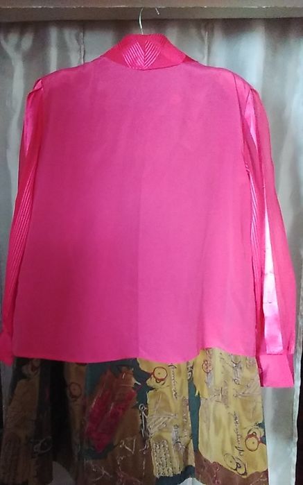 Продаем блузку и юбку.