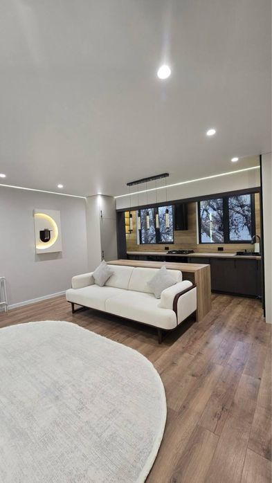 Улица Саид Барака 2в3 комнатная / 3 этаж с новым ремонтом. Ор-р ГУВД