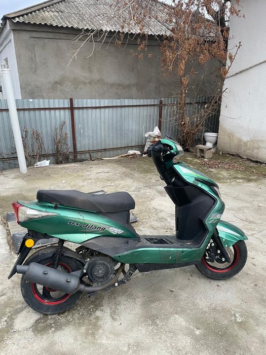 Мопед скутер м 8