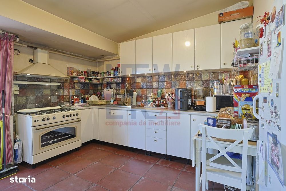 De vanzare apartament tip DUPLEX strada Polona imobil nou-garaj-boxa