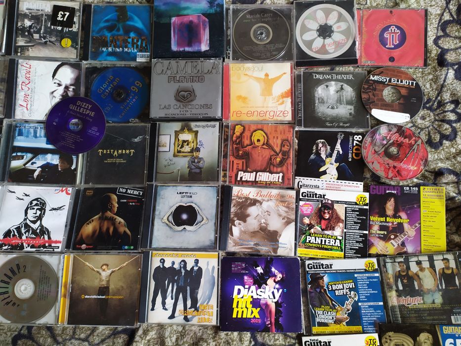 оригинални Cd дискове с музика