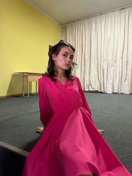 Продам платье за 10000