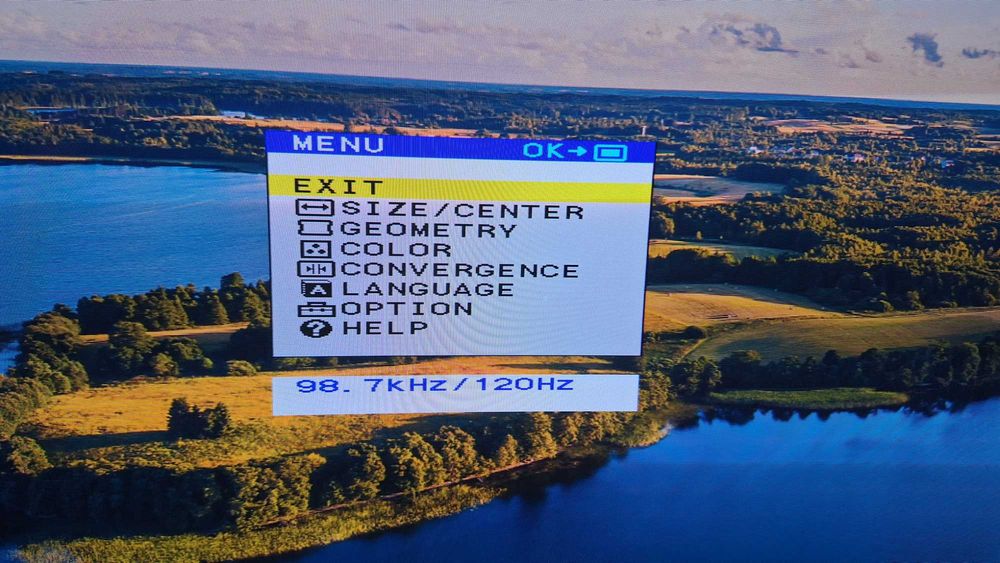 РЕЗЕРВИРАН! DELL UltraScan P991 – 19" CRT Trinitron – перфектно състоя