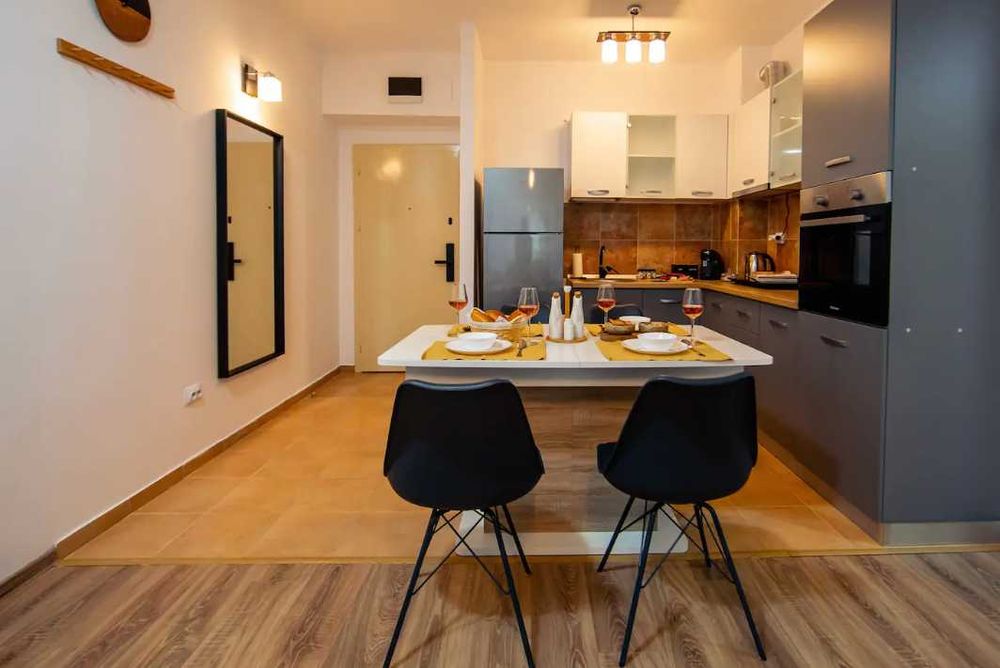 Дава се под наем Двустаен апартамент в Пловдив, Въстанически - 51 кв.м за 214.2 € - Снимка #1