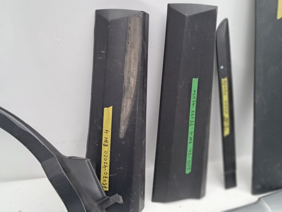 Лайсна калник Лайсна врата споилер броня Toyota Rav4 2015/2023г