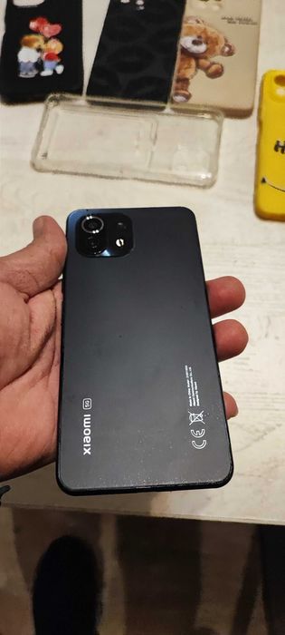 Продавам Xiaomi 11 lite 5G NE,dual sim,RAM 8GB+8GB,ROM 128GB-без забележки!