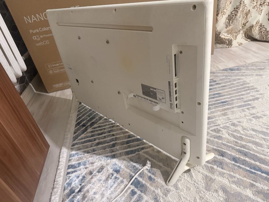 б/у Телевизор LG 40UB800V