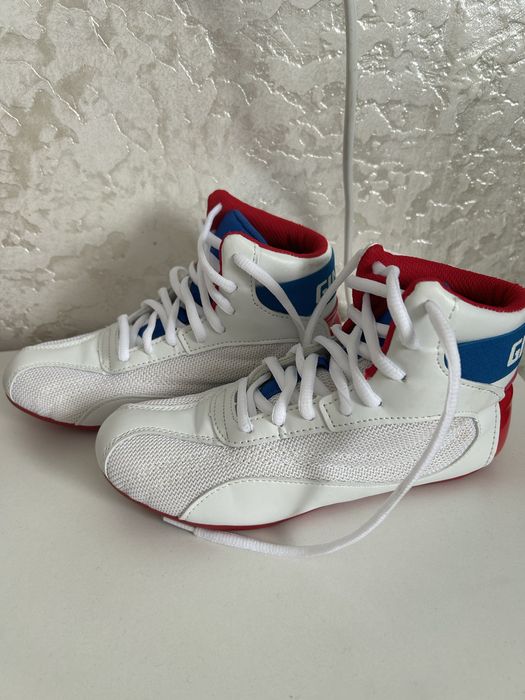 Продам новые борцовки